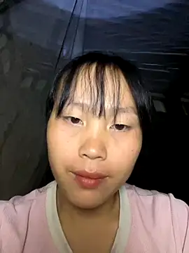 huong-18 online show from 11/17/25, 01:17