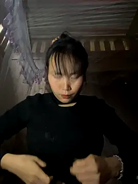 huong-18 online show from 12/04/25, 07:17