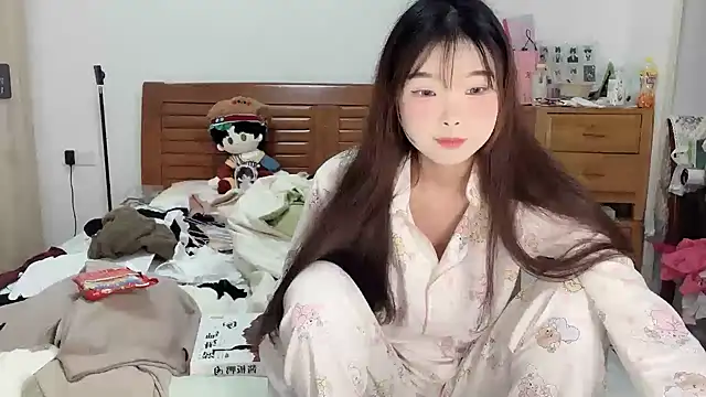 Akong11 online show from 09/26/25, 06:34