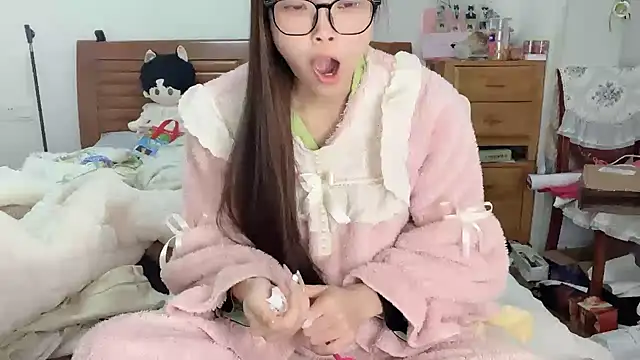 Akong11 online show from 12/03/25, 03:14