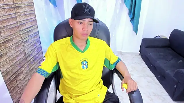 Hunteer Boy online show from 10/01/25, 08:04