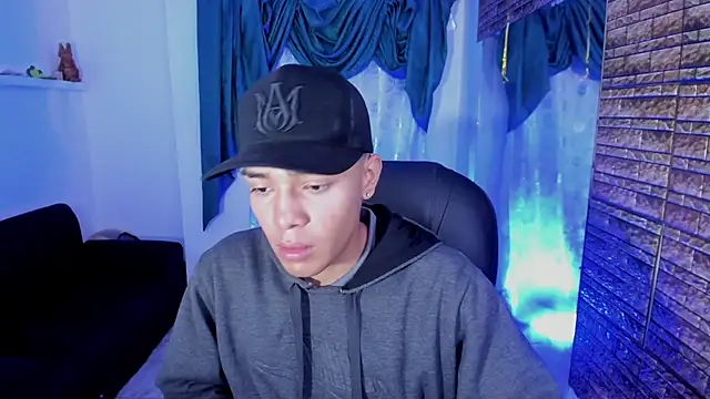 Hunteer Boy online show from 10/02/25, 07:32