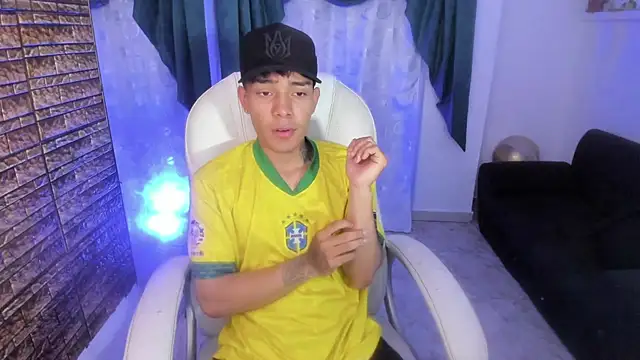 Hunteer Boy online show from 10/06/25, 11:46