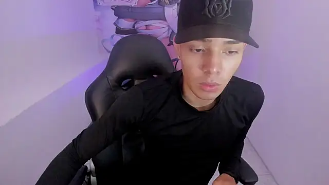 Hunteer Boy online show from 10/24/25, 03:03