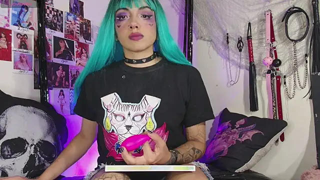 Snapshot of agathaaiko6 chatting on 09/25/25, 12:03 agathaaiko6 online show from 09/25/25, 12:03