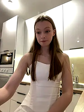 Snapshot of FriendlyFire_18 chatting on 09/30/25, 05:51 FriendlyFire 18 online show from 09/30/25, 05:51