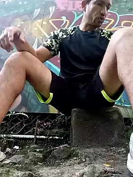 zamir adam online show from 10/19/25, 11:11