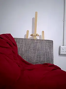 Snapshot of FINEdzaddY10 chatting on 12/14/25, 11:53 FINEdzaddY10 online show from 12/14/25, 11:53