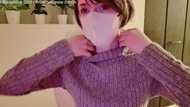 Snapshot of MariaM_080 chatting on 12/05/25, 09:00 MariaM 080 online show from 12/05/25, 09:00