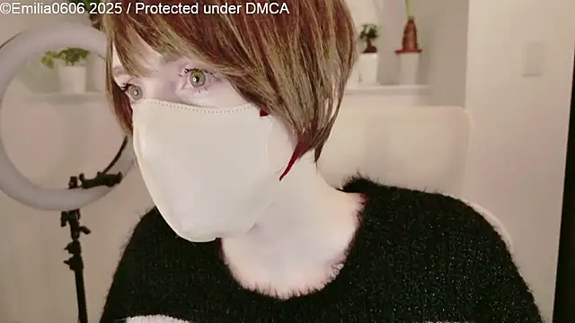 Snapshot of MariaM_080 chatting on 12/15/25, 11:36 MariaM 080 online show from 12/15/25, 11:36