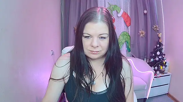 Snapshot of BritneyRaine chatting on 11/30/25, 07:12 BritneyRaine online show from 11/30/25, 07:12