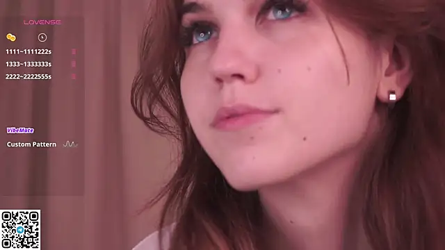 Snapshot of Sofia_Tetsu chatting on 09/28/25, 11:21 Sofia Tetsu online show from 09/28/25, 11:21