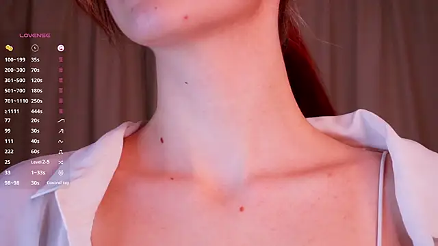 Snapshot of Sofia_Tetsu chatting on 10/05/25, 11:13 Sofia Tetsu online show from 10/05/25, 11:13