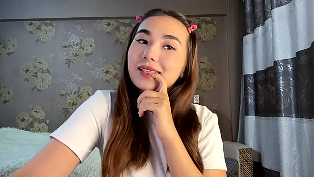 Snapshot of BahaiHeaven chatting on 11/02/25, 11:23 BahaiHeaven online show from 11/02/25, 11:23