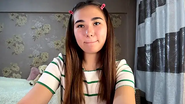 Snapshot of BahaiHeaven chatting on 11/04/25, 11:09 BahaiHeaven online show from 11/04/25, 11:09