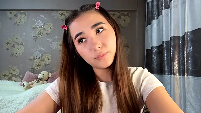 Snapshot of BahaiHeaven chatting on 11/05/25, 11:10 BahaiHeaven online show from 11/05/25, 11:10