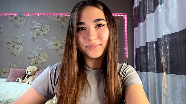 Snapshot of BahaiHeaven chatting on 11/22/25, 08:24 BahaiHeaven online show from 11/22/25, 08:24