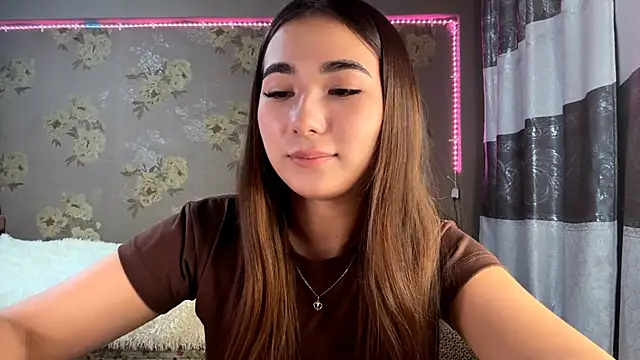 Snapshot of BahaiHeaven chatting on 11/26/25, 11:44 BahaiHeaven online show from 11/26/25, 11:44