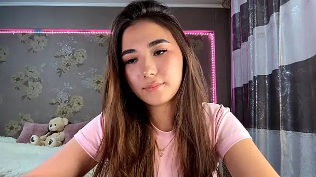 Snapshot of BahaiHeaven chatting on 12/03/25, 11:41 BahaiHeaven online show from 12/03/25, 11:41