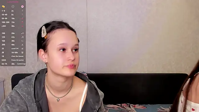 GabrielleLynchard online show from 09/30/25, 06:57