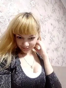 AliceSwan1122 online show from 10/26/25, 09:42