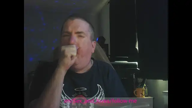 Snapshot of Sex_and_loves chatting on 11/05/25, 03:45 Sex and loves online show from 11/05/25, 03:45