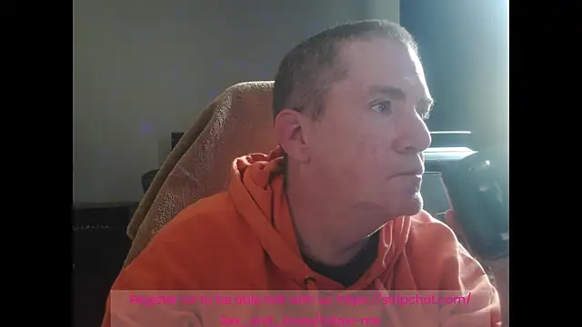 Snapshot of Sex_and_loves chatting on 11/06/25, 03:57 Sex and loves online show from 11/06/25, 03:57