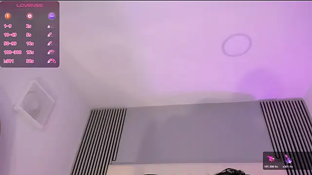 Snapshot of toji_luxxer chatting on 11/30/25, 01:53 toji luxxer online show from 11/30/25, 01:53