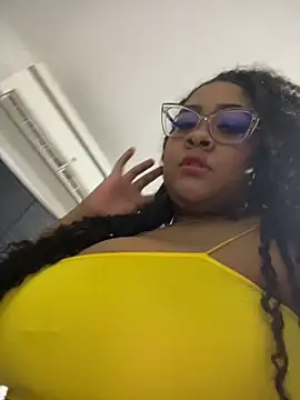 Snapshot of saack__xx chatting on 09/22/25, 04:58 saack  xx online show from 09/22/25, 04:58