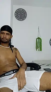 Snapshot of saack__xx chatting on 10/20/25, 10:43 saack  xx online show from 10/20/25, 10:43