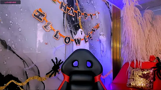 Snapshot of celeste_hot__ chatting on 10/17/25, 08:33 celeste hot online show from 10/17/25, 08:33