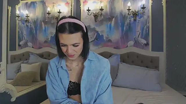 EmmaStarkk online show from 10/02/25, 05:03