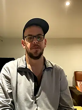HornyLad1991UK online show from 09/15/25, 06:08