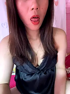 Snapshot of Moon_pusy chatting on 11/05/25, 05:07 Moon pusy online show from 11/05/25, 05:07