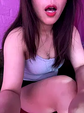 Snapshot of Moon_pusy chatting on 12/14/25, 11:31 Moon pusy online show from 12/14/25, 11:31