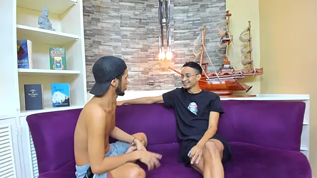 Juicy Creww online show from 10/06/25, 10:02