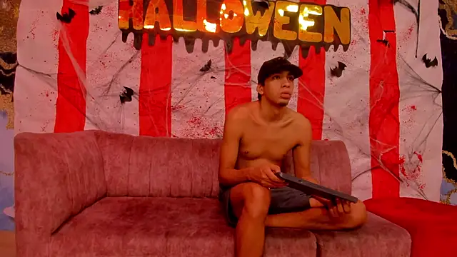 Juicy Creww online show from 10/24/25, 08:55