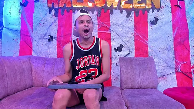 Juicy Creww online show from 10/25/25, 09:17