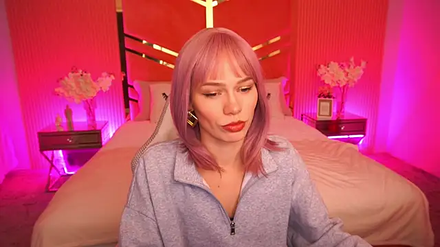 Snapshot of ShyySiren chatting on 10/05/25, 07:17 ShyySiren online show from 10/05/25, 07:17