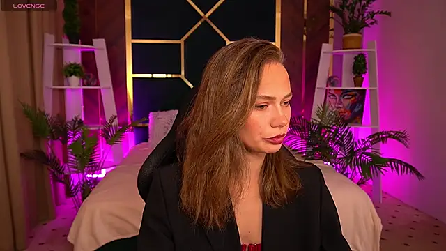 Snapshot of ShyySiren chatting on 10/24/25, 01:51 ShyySiren online show from 10/24/25, 01:51