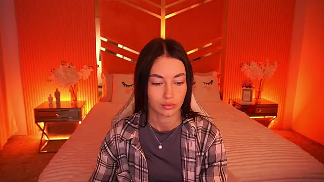 CherryyLulu online show from 10/13/25, 07:30