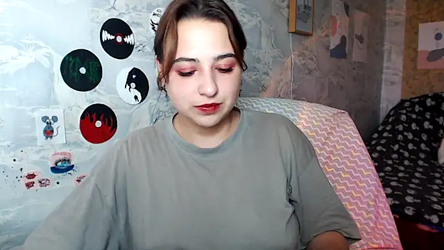 Olivia Defo online show from 09/18/25, 11:56