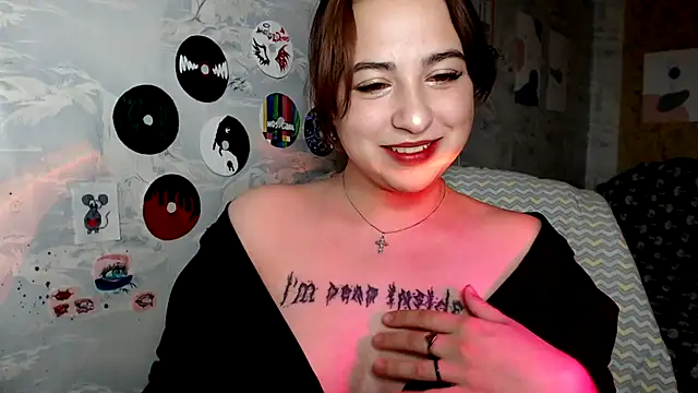 Olivia Defo online show from 09/19/25, 12:17