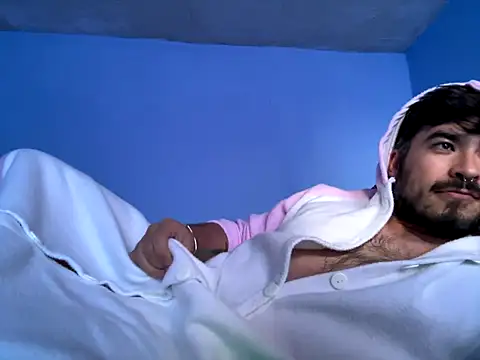 Leon  Dark online show from 10/21/25, 01:45