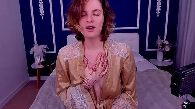 Snapshot of SabrinaRayX chatting on 11/12/25, 07:31 SabrinaRayX online show from 11/12/25, 07:31