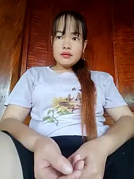 Snapshot of emilyzz chatting on 09/30/25, 12:59 emilyzz online show from 09/30/25, 12:59