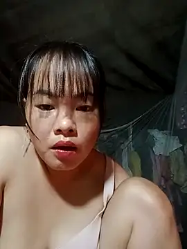 Snapshot of emilyzz chatting on 11/21/25, 01:15 emilyzz online show from 11/21/25, 01:15