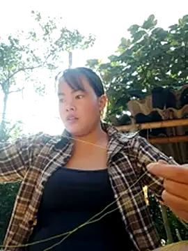 Snapshot of emilyzz chatting on 11/22/25, 01:37 emilyzz online show from 11/22/25, 01:37