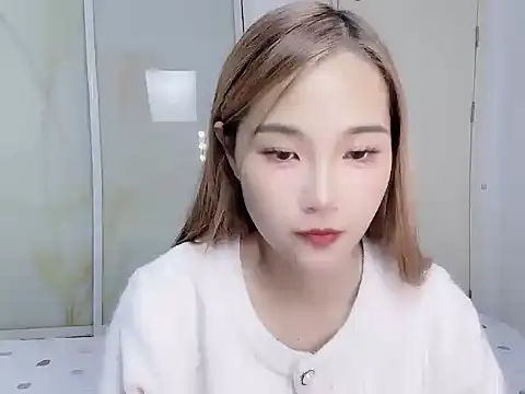 Snapshot of W-Sunflower chatting on 10/01/25, 02:23 W-Sunflower online show from 10/01/25, 02:23