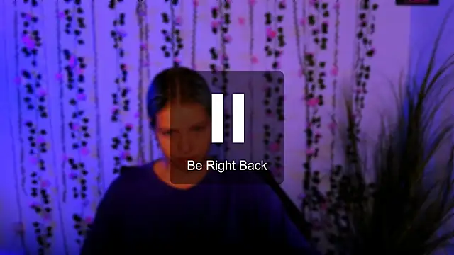 kaela spell  online show from 09/18/25, 05:31